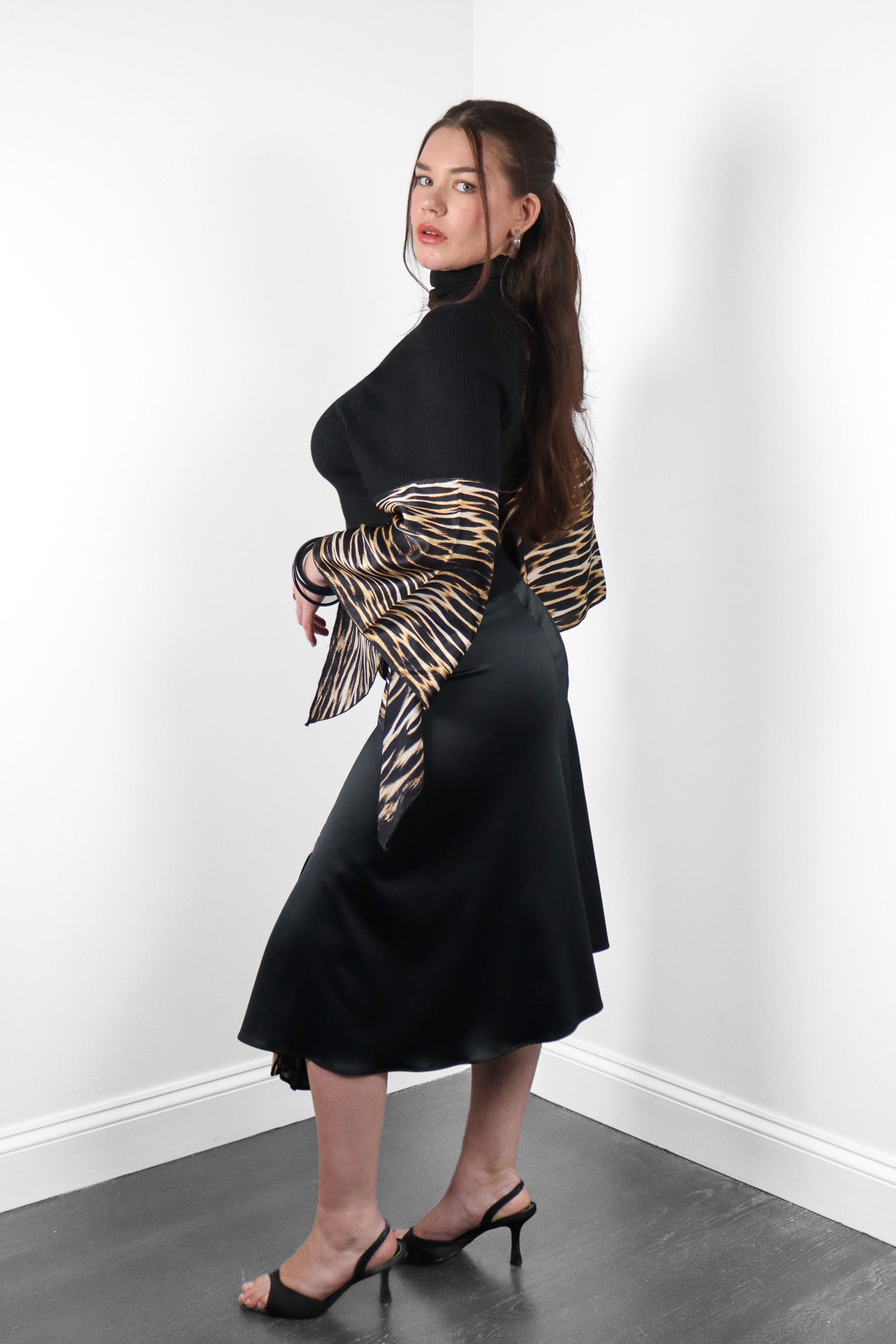 Just Cavalli 2000s Black Knit & Tiger Print Silk Bell Sleeve Top & Midi Skirt Set - M/L