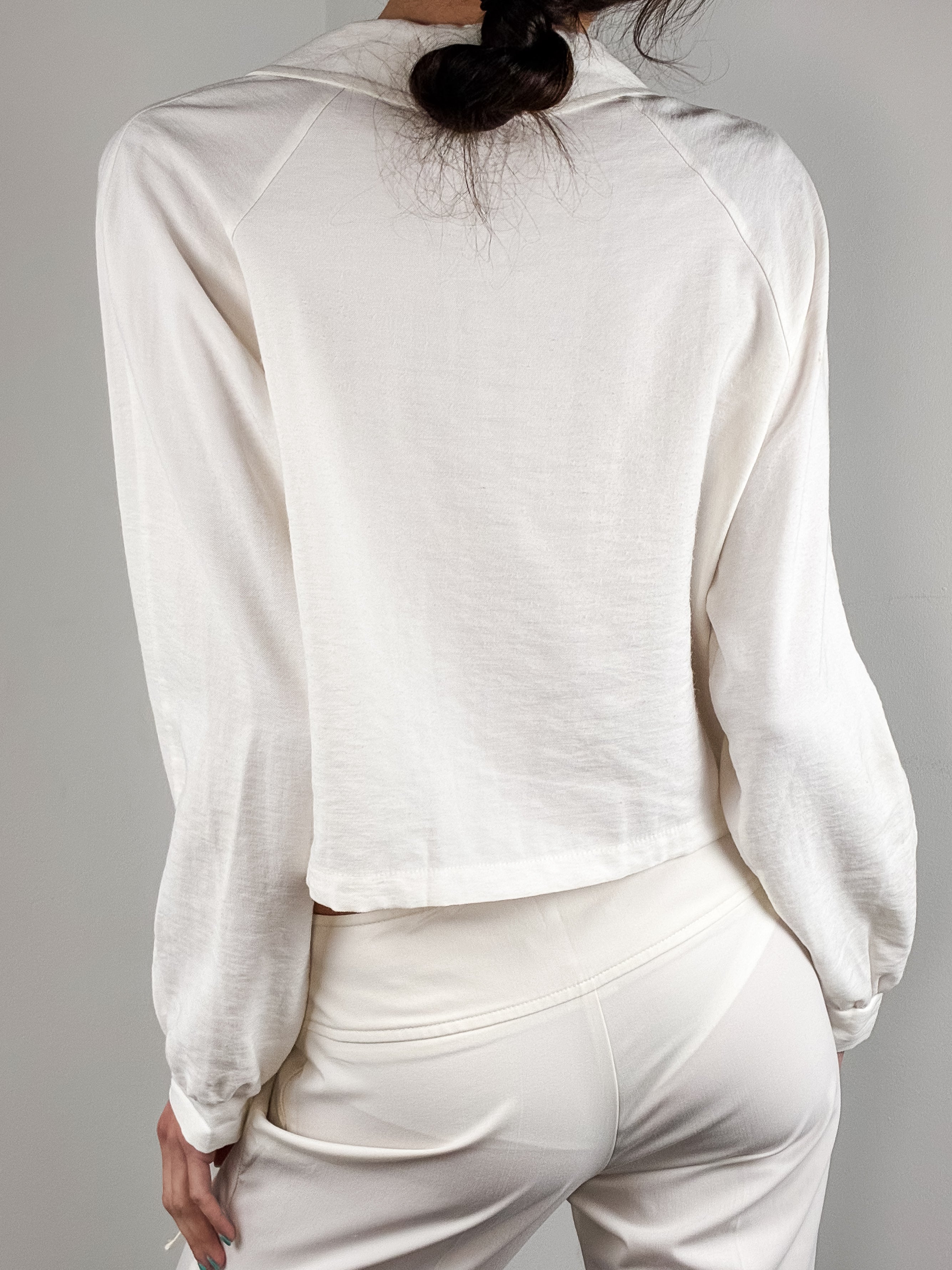Rinascimento 2000s Cream Cropped Zip Utility Jacket - L/XL
