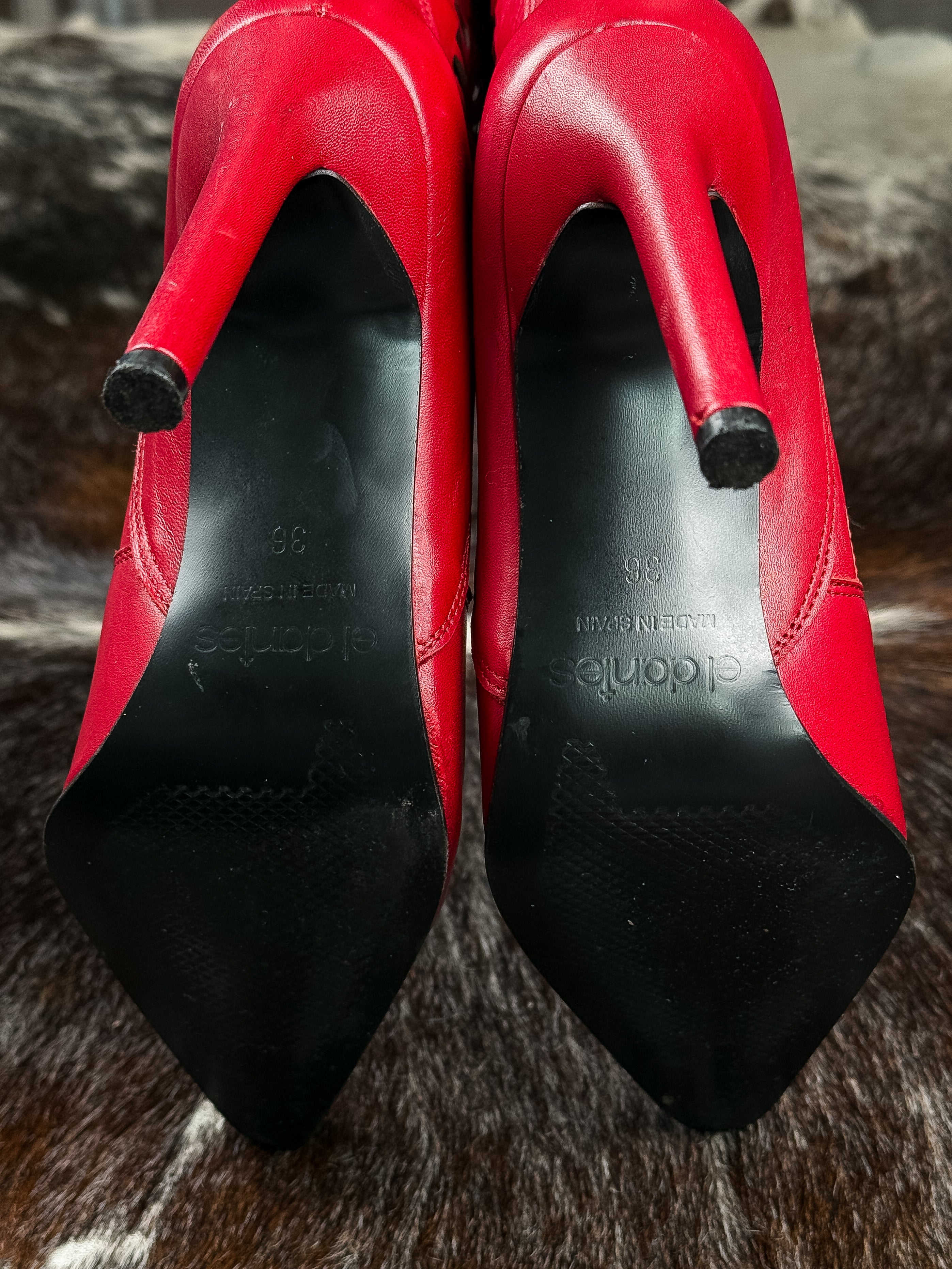 El Dantes 2000s Red Cutout Leather Heeled Boots