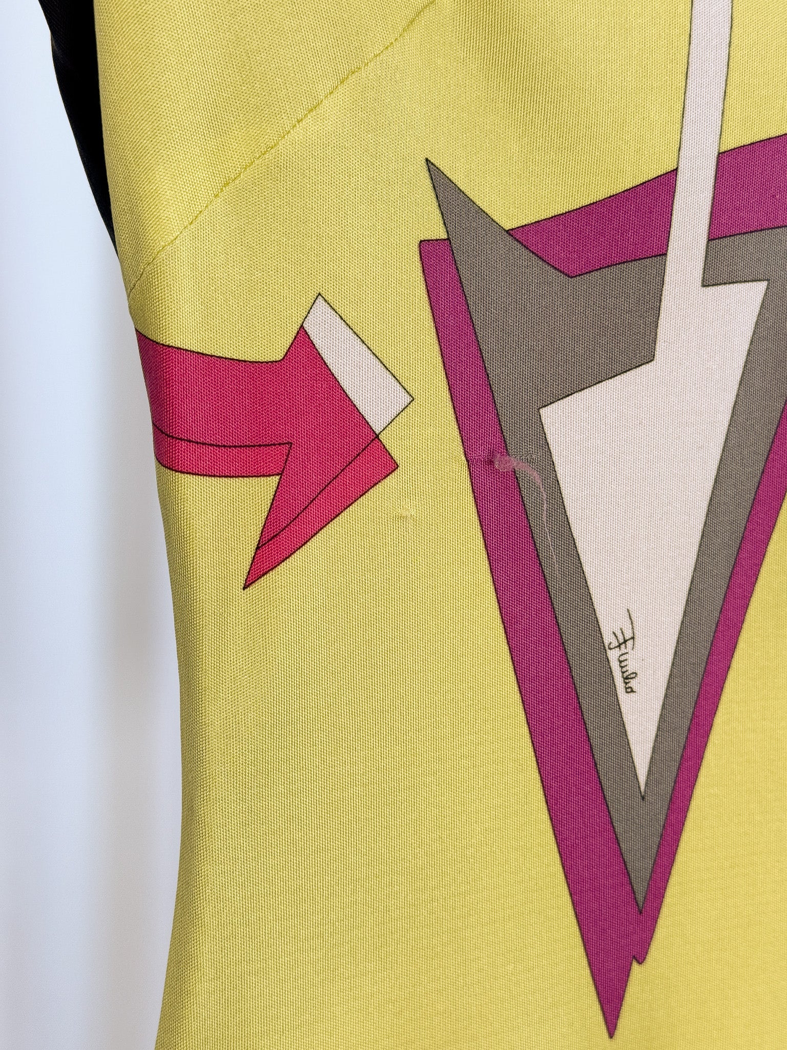 Emilio Pucci 2000s Lime & Fuchsia Signature Print Silk Jersey V-Neck Long Sleeve Top - S
