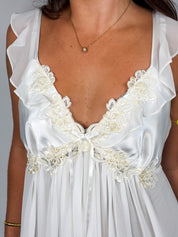 In Bloom by Jonquil Ivory Floral Embroidered Chiffon Robe and Slip Set - M