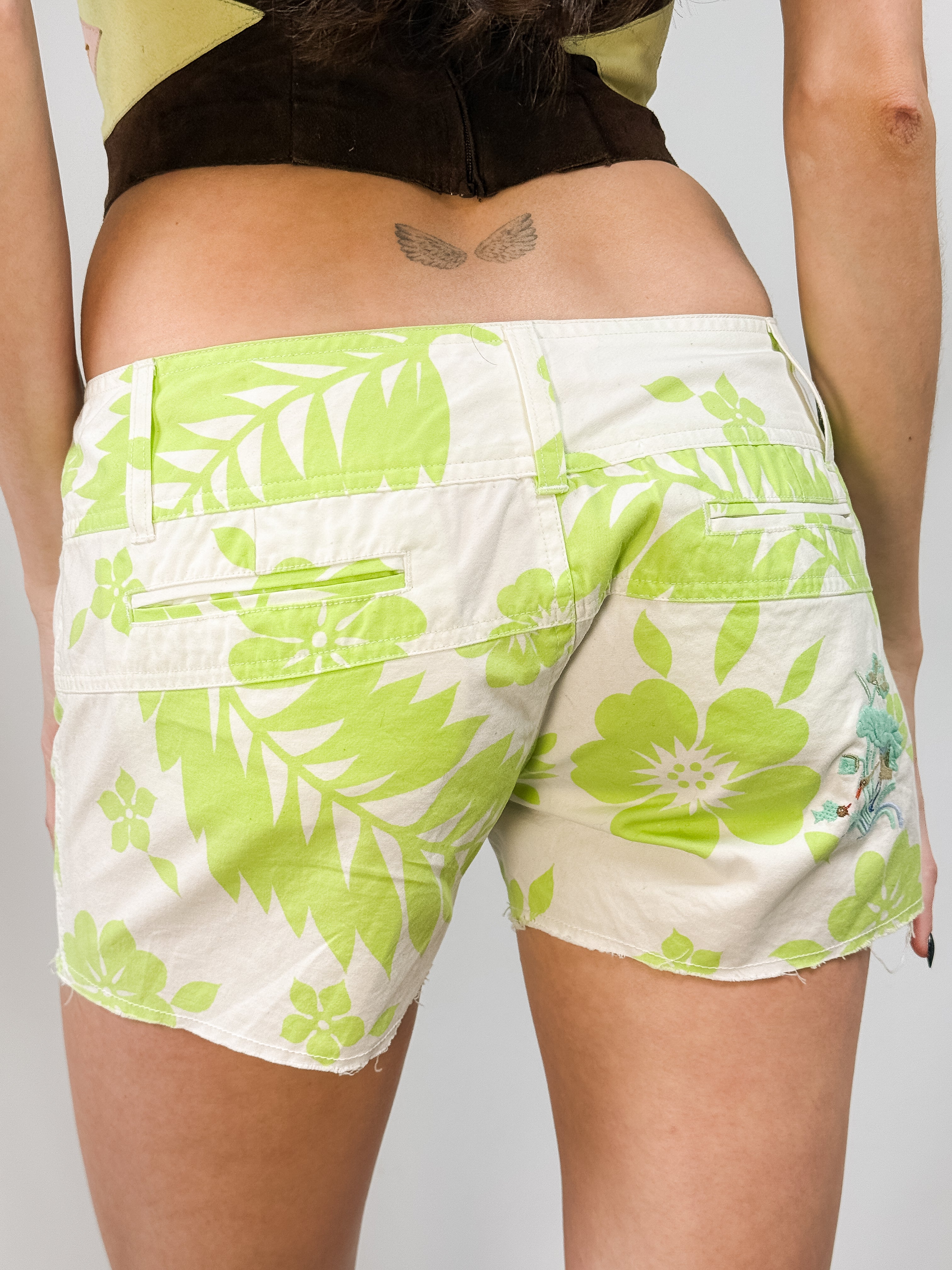 Custo Barcelona 2000s Green Floral Low Rise Shorts - S/M
