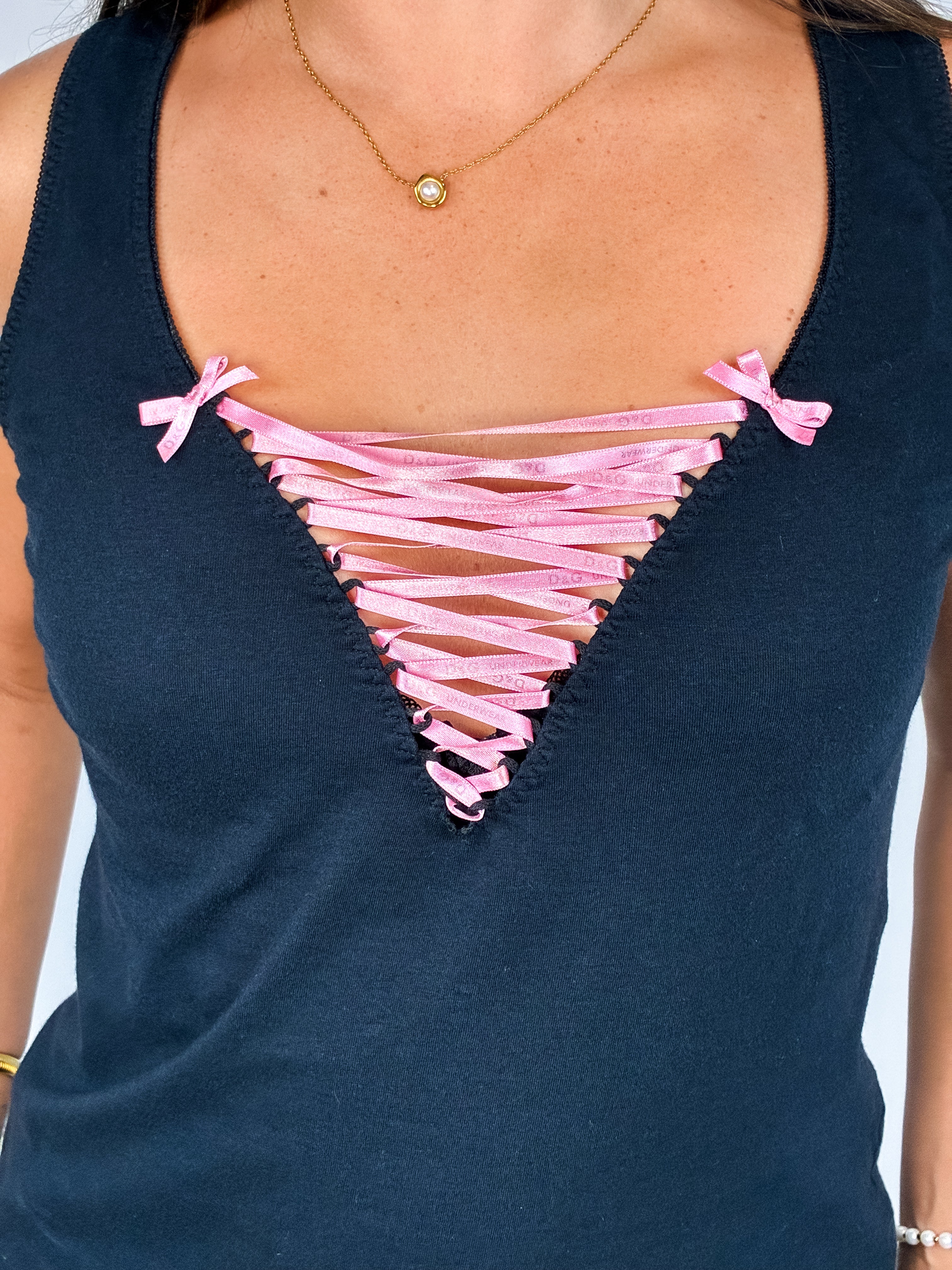 D&G Dolce & Gabbana 2000s Black Lace-Up Pink Ribbon Tank - S/M