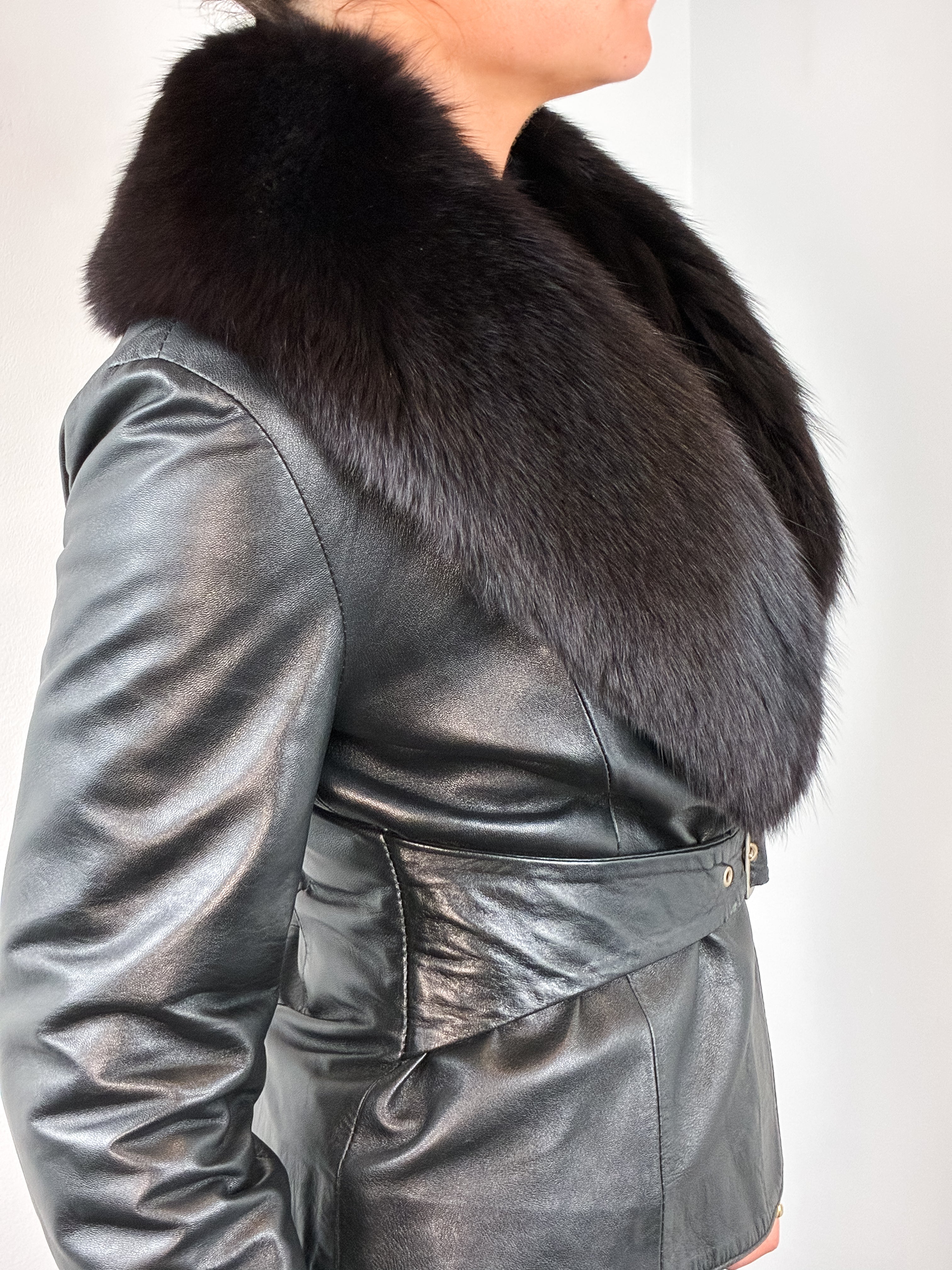 2000s Black Leather Real Fur Shawl Collar Belted Jacket - M