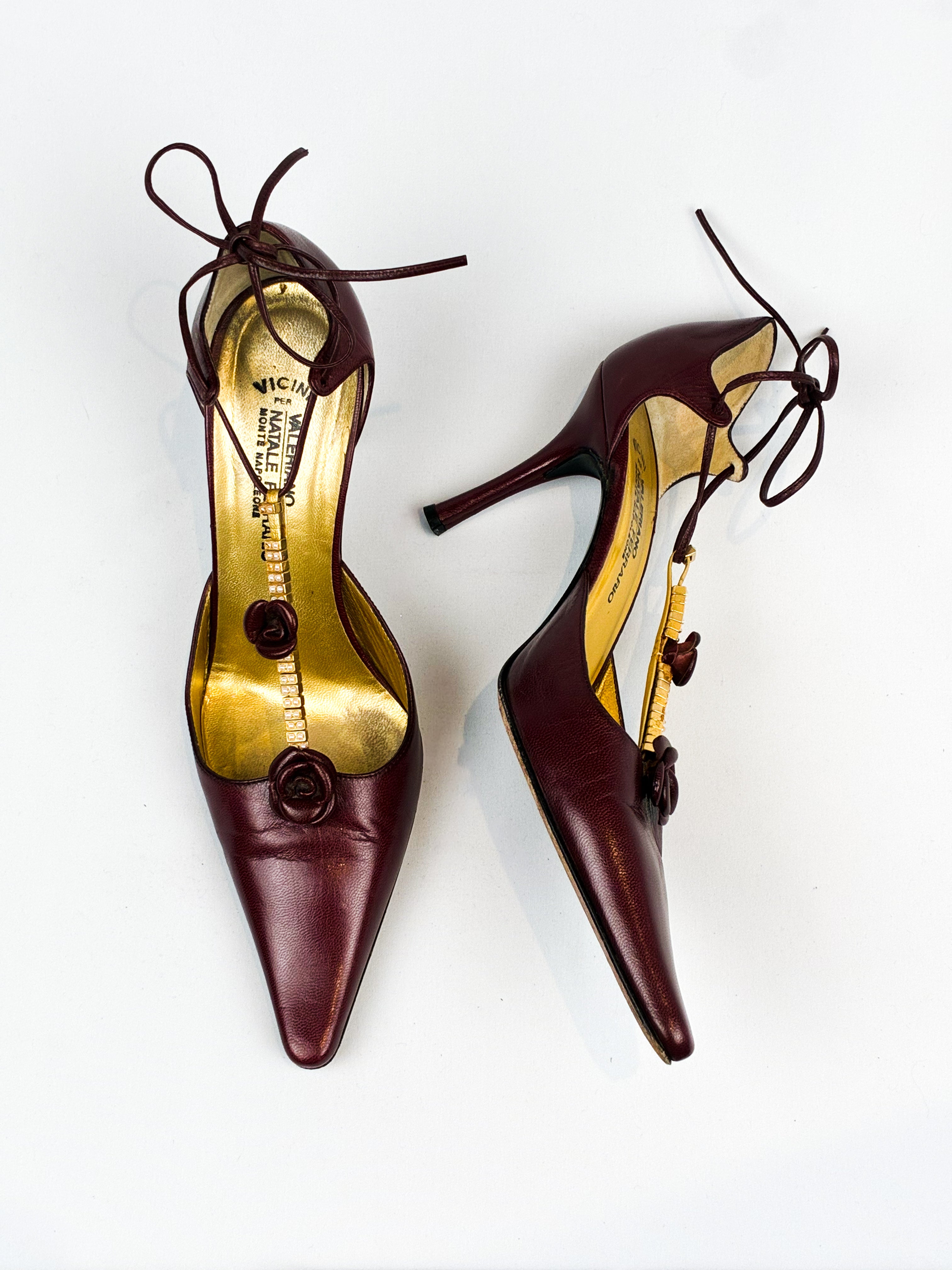 Vicini per Valeriano 2000s Burgundy Pearl-Trim Pointed Pumps - EU 37 / US 7