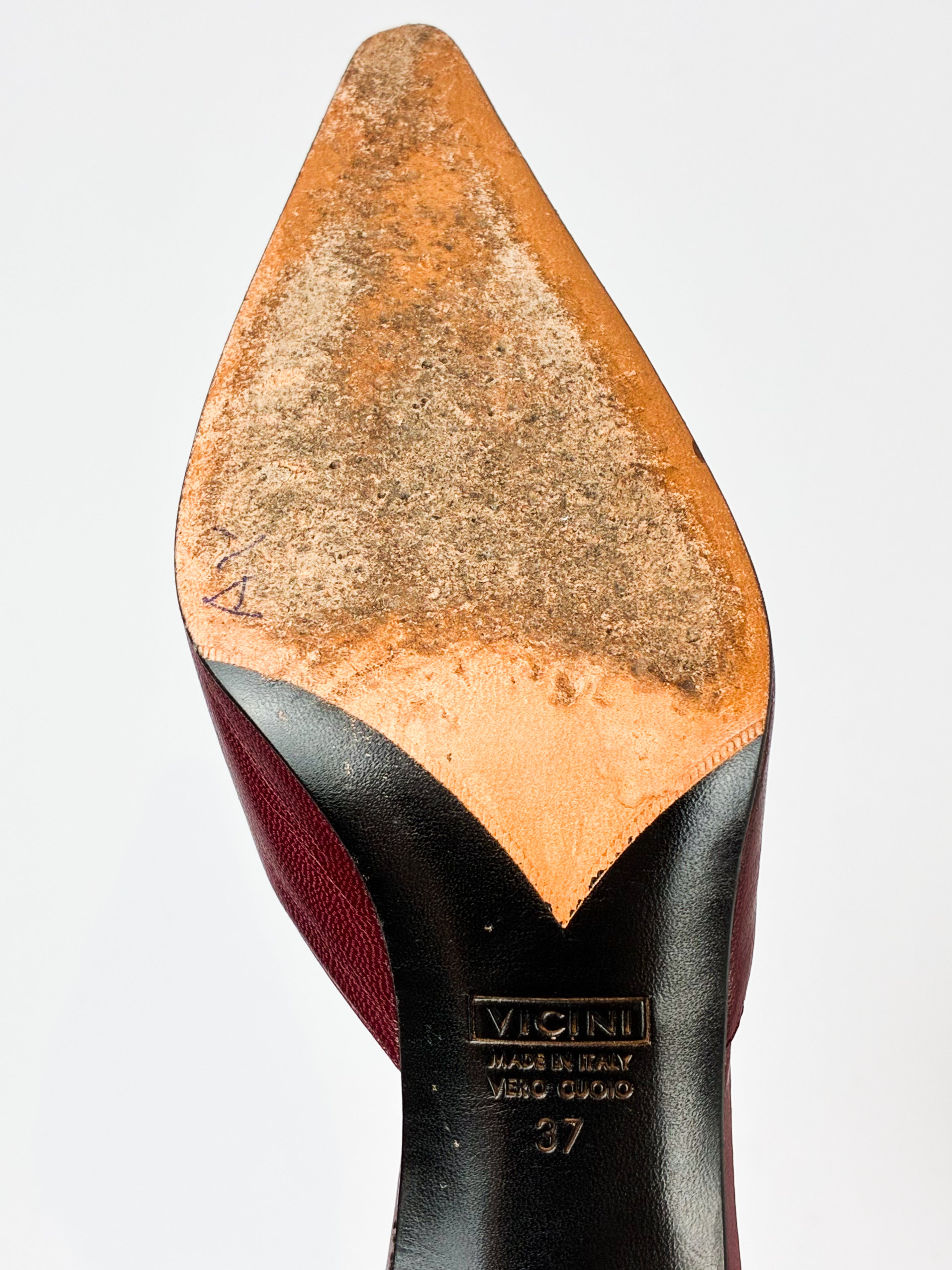 Vicini per Valeriano 2000s Burgundy Pearl-Trim Pointed Pumps - EU 37 / US 7