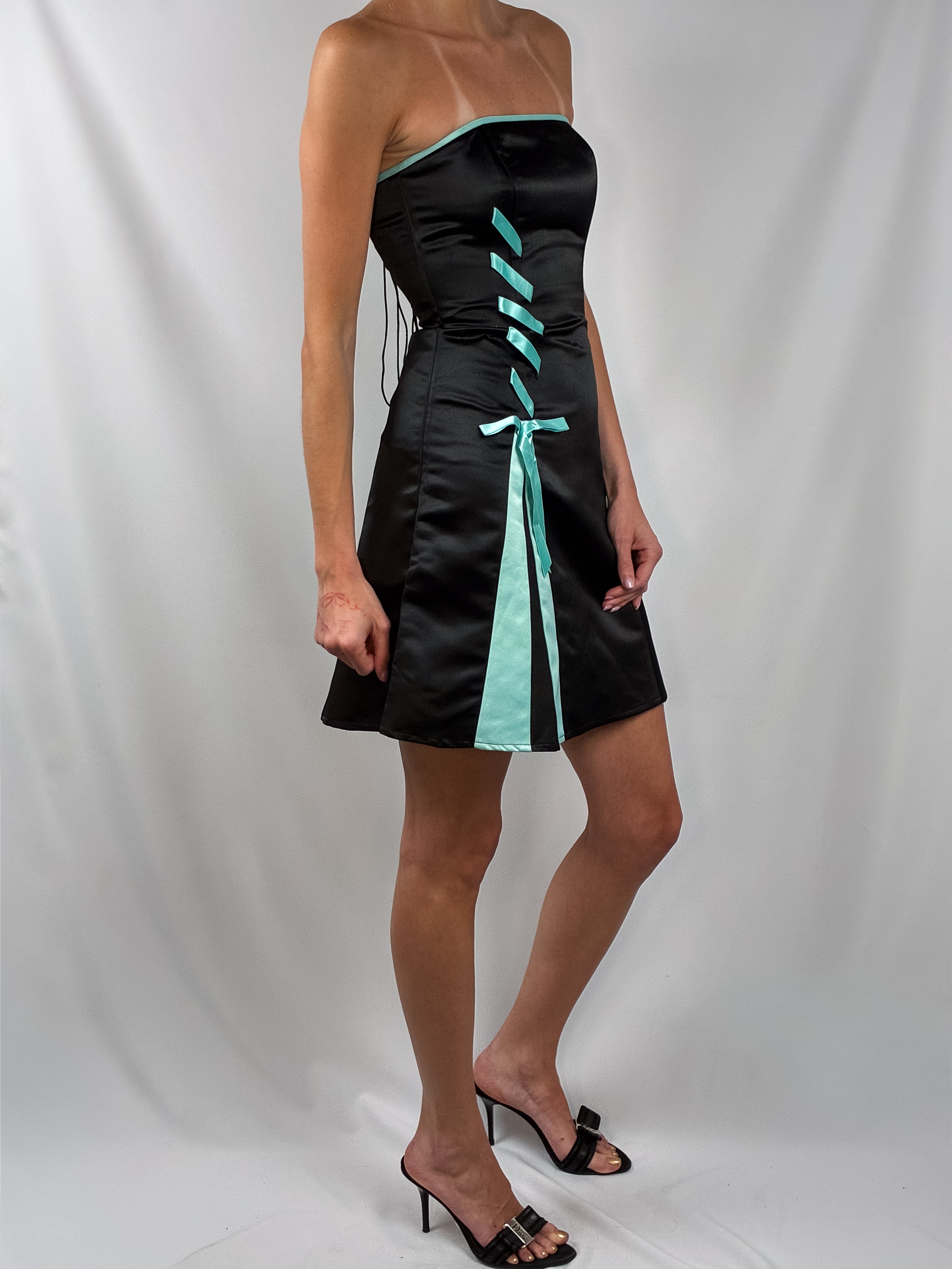 Jessica McClintock Gunne Sax 1990s Black Satin Strapless Bow Mini Dress - XS-M