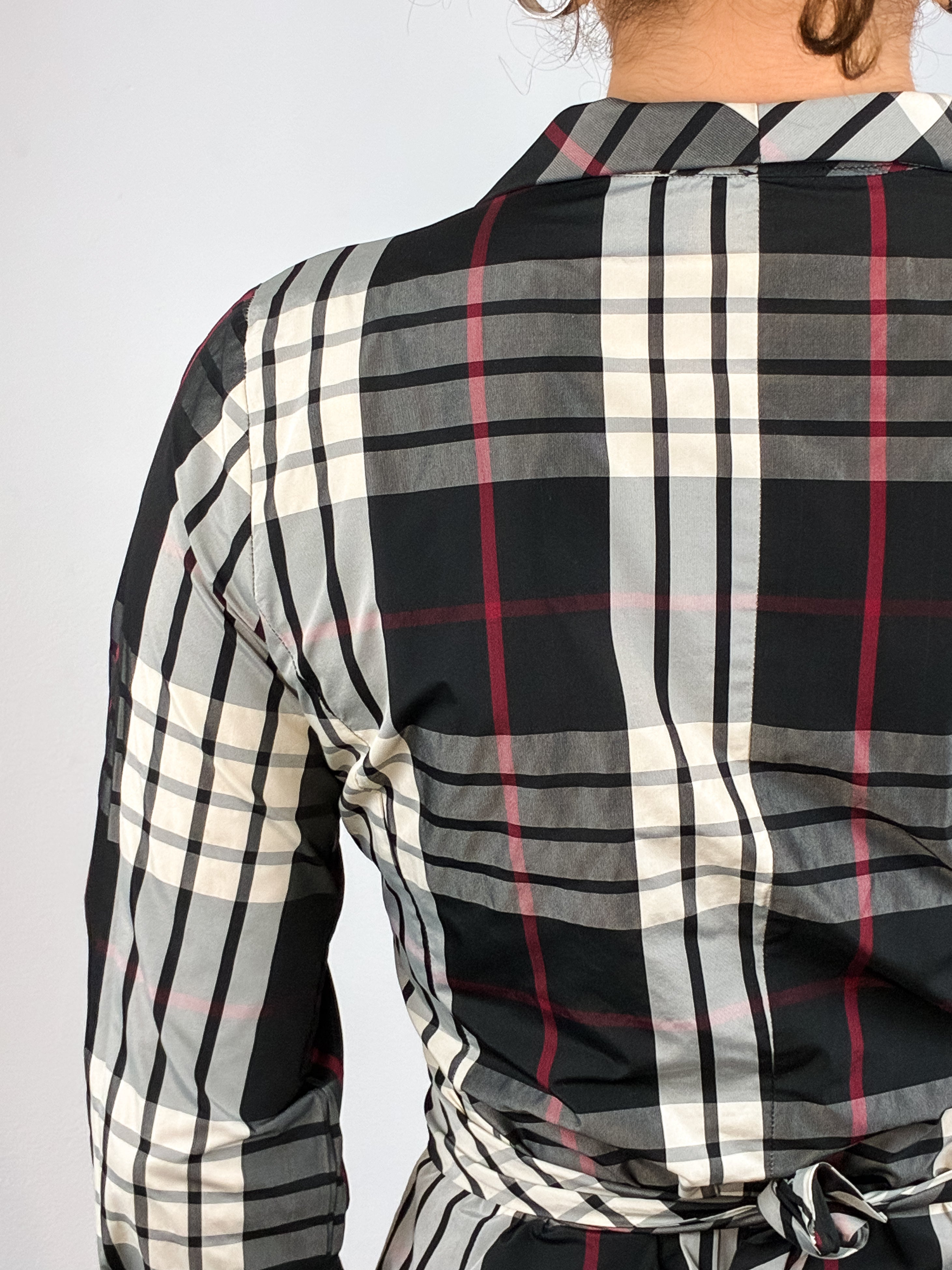 Naracamicie 2000s Black Cream Plaid Shawl Collar Tie-Waist Blouse - S