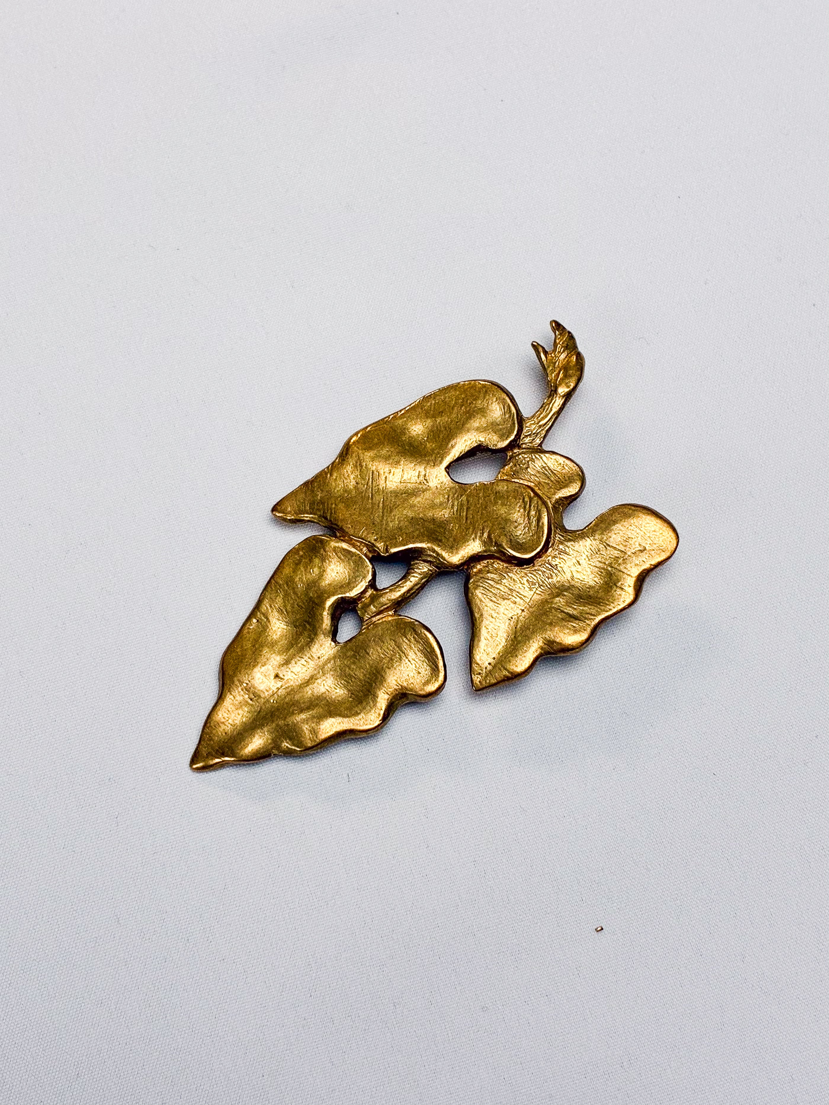 Celine T. Saxe 1980s Gold-Tone Cast Ivy Leaf Brooch