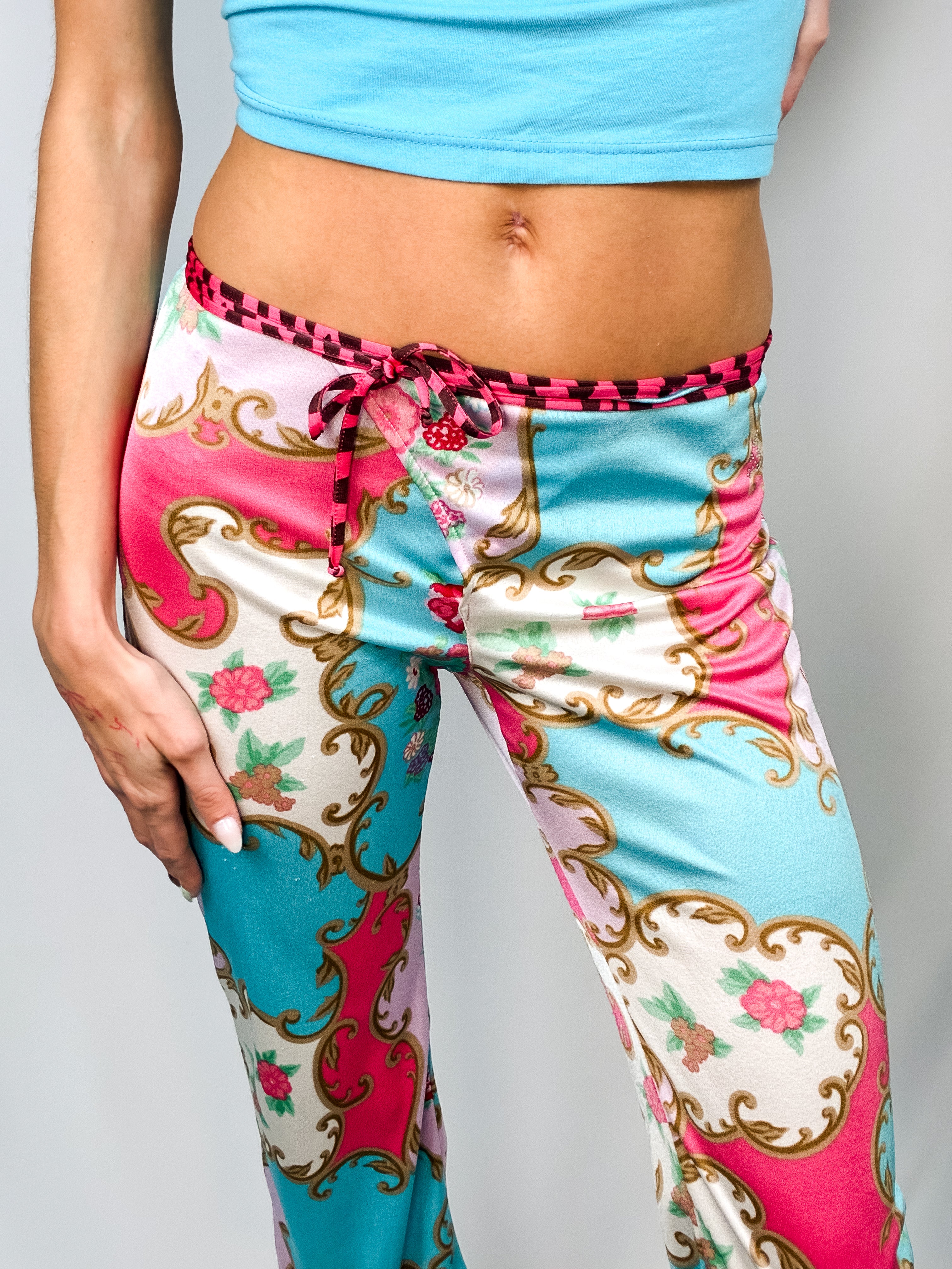 Blumarine Beachwear 2000s Pink Baroque Floral Capri Pants - S/M