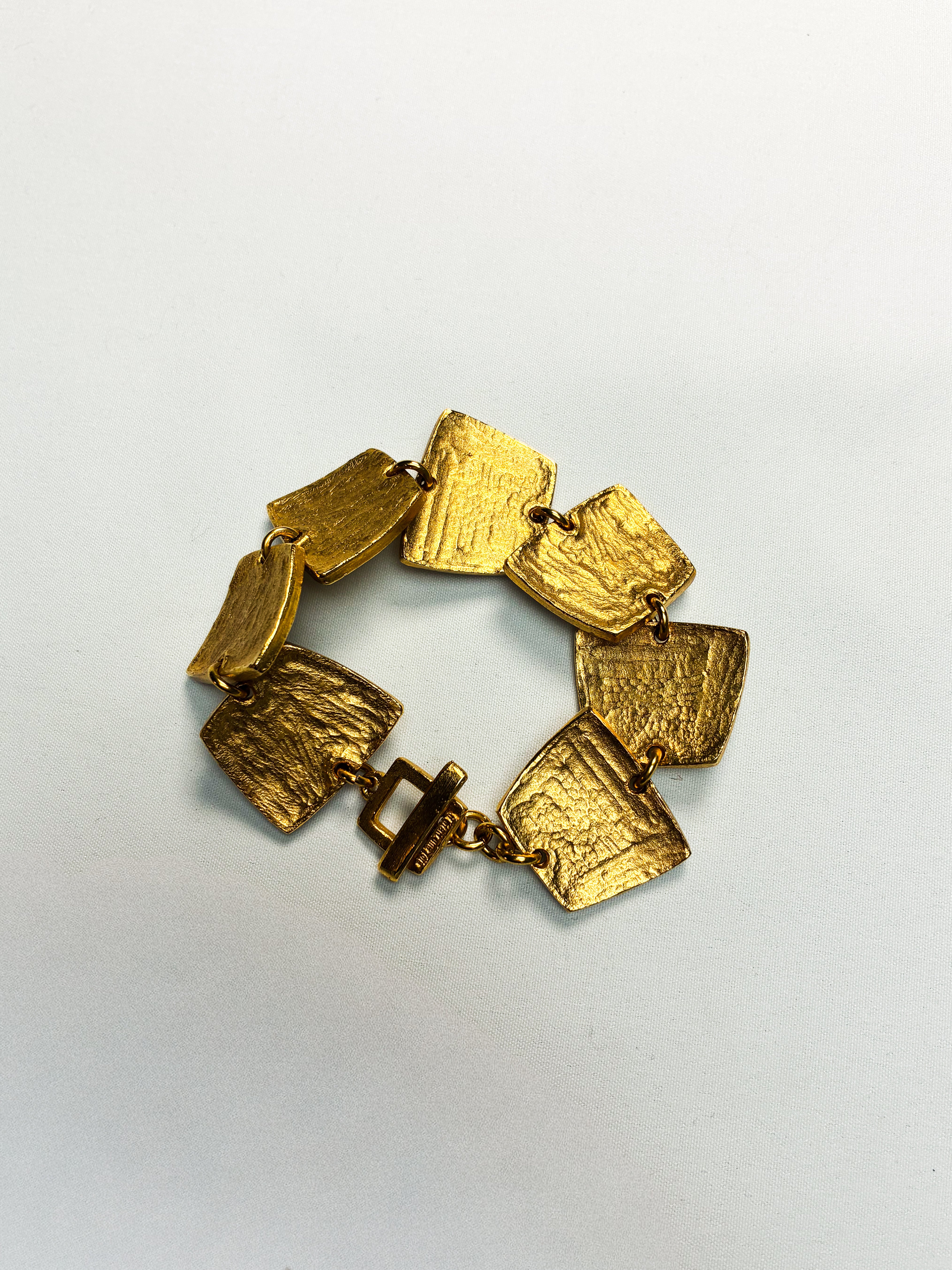 Il Était Une Fois 1990s Hammered Gold Panel Bracelet & Earrings Set