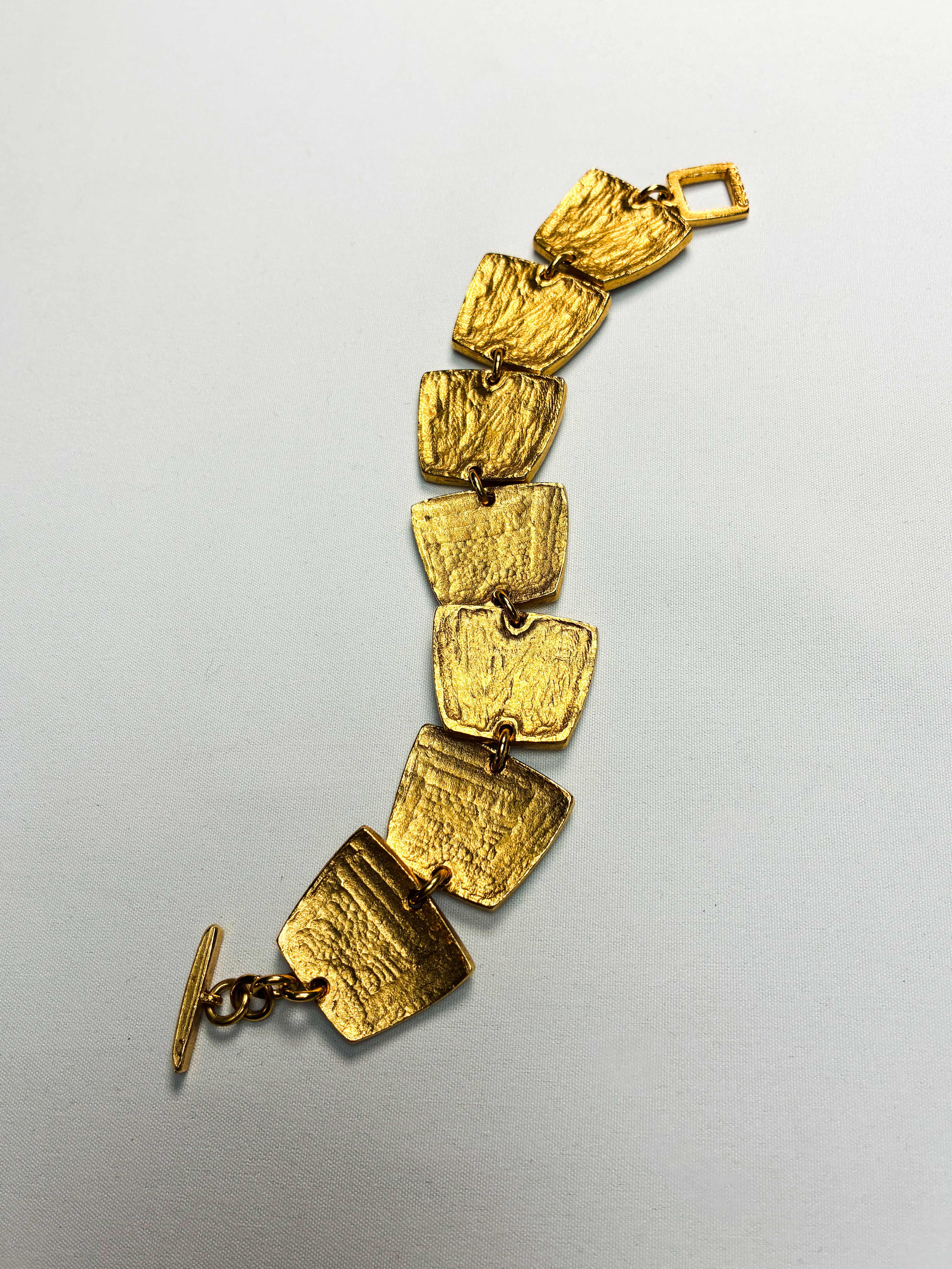 Il Était Une Fois 1990s Hammered Gold Panel Bracelet & Earrings Set