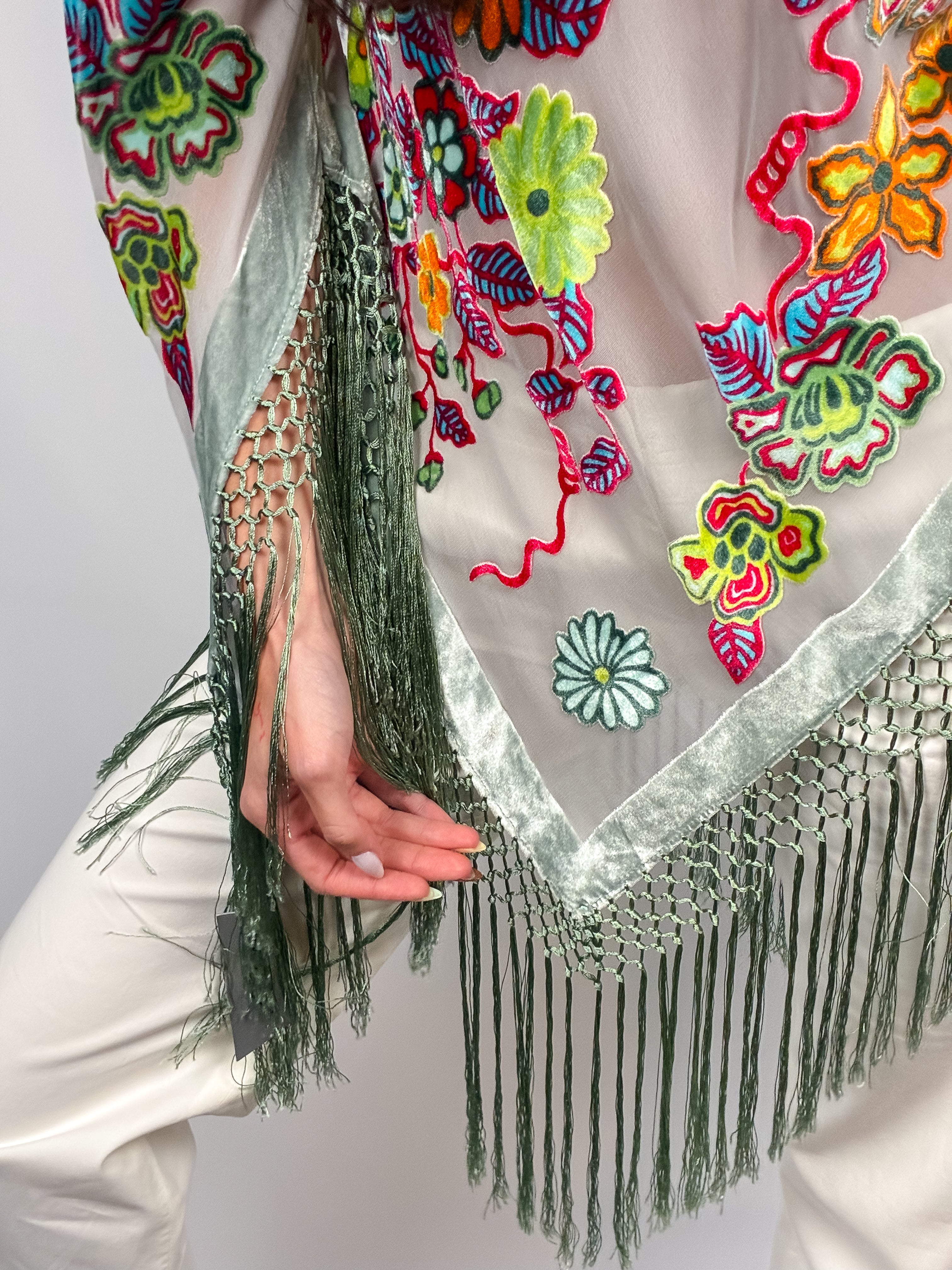 Aris. A 2000s Floral Velvet Burnout Fringe Poncho - OS