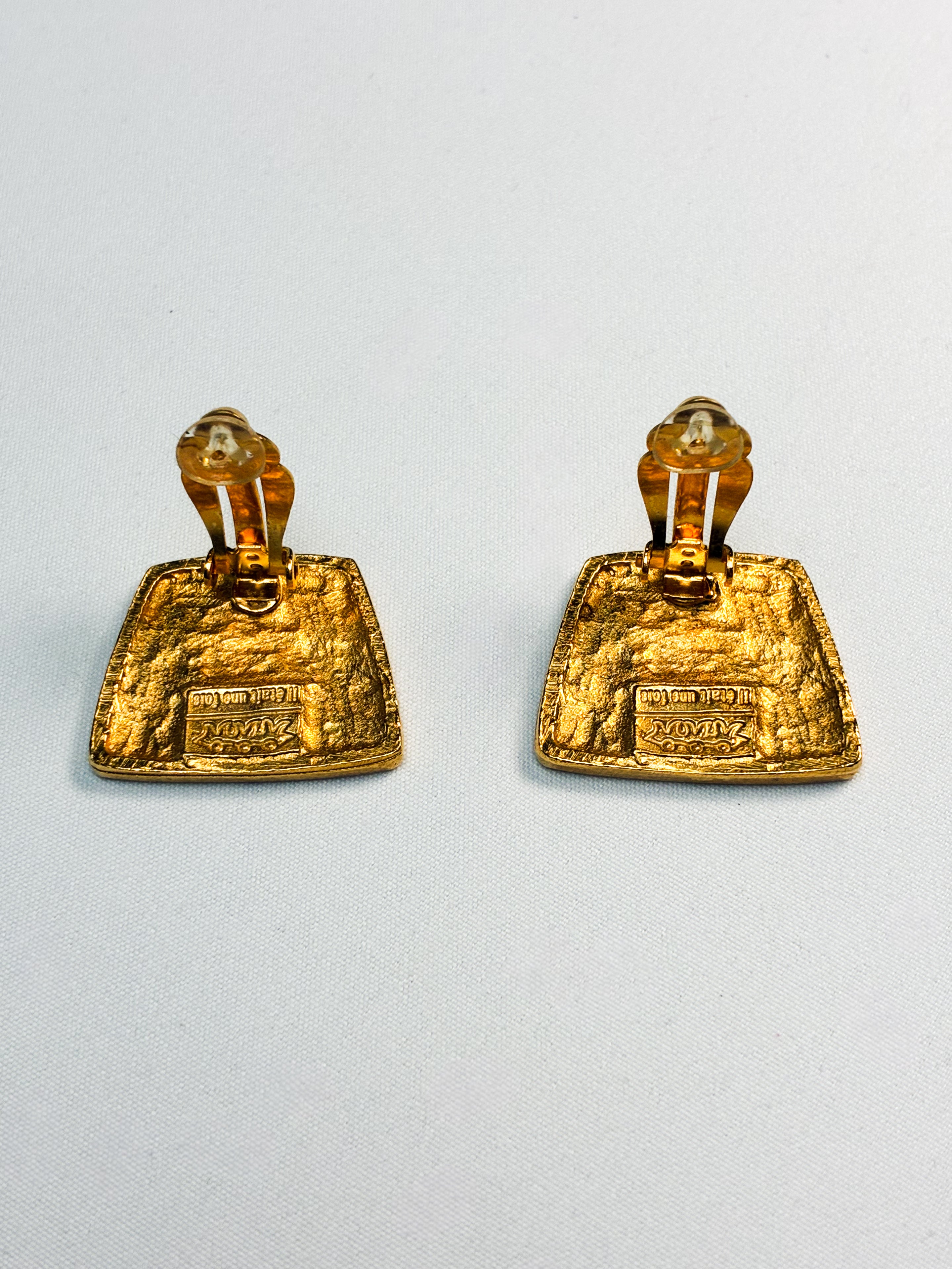 Il Était Une Fois 1990s Hammered Gold Panel Bracelet & Earrings Set