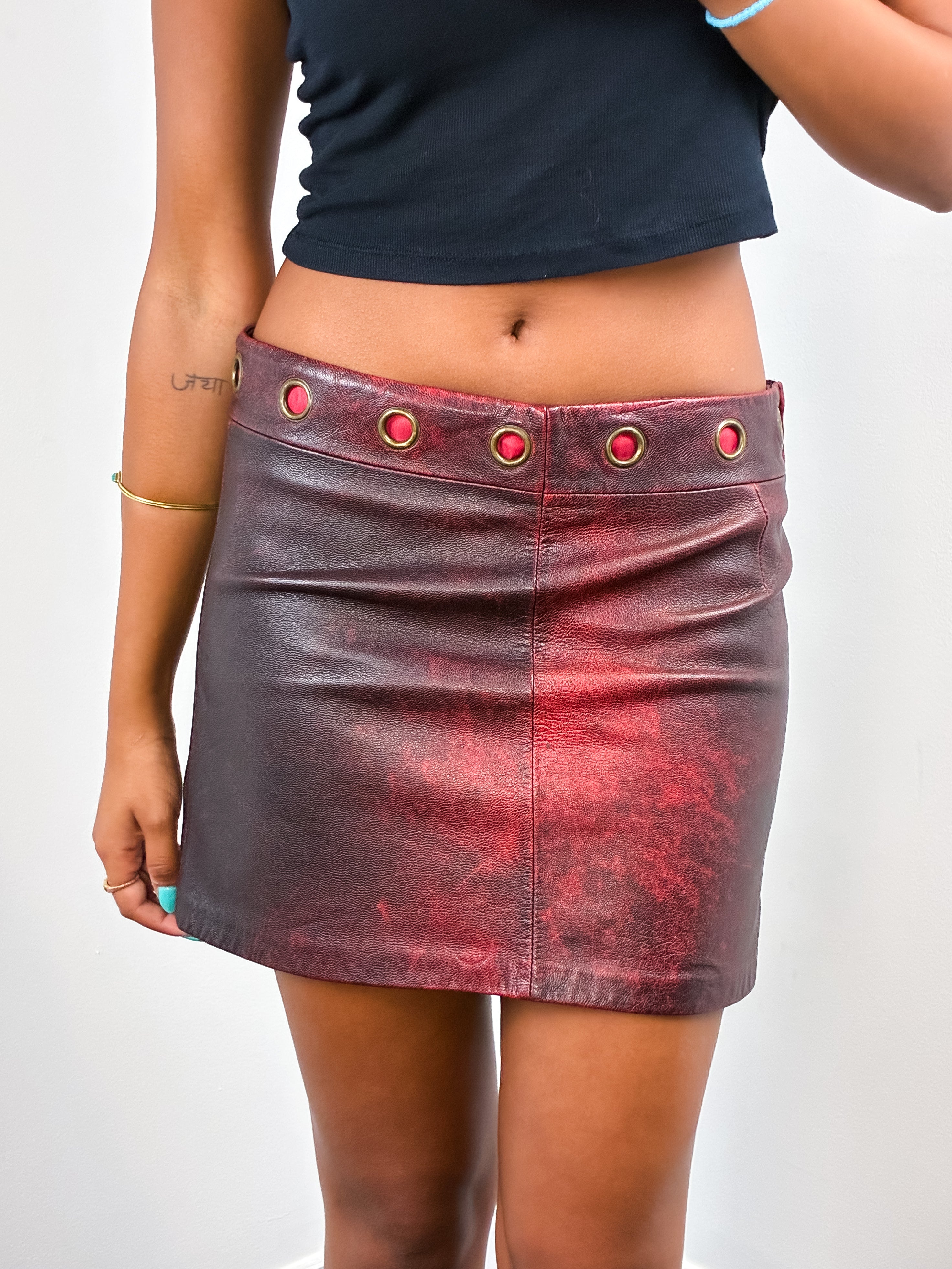 Pepe Jeans 2000s Black & Red Ombré Leather Mini Skirt - M