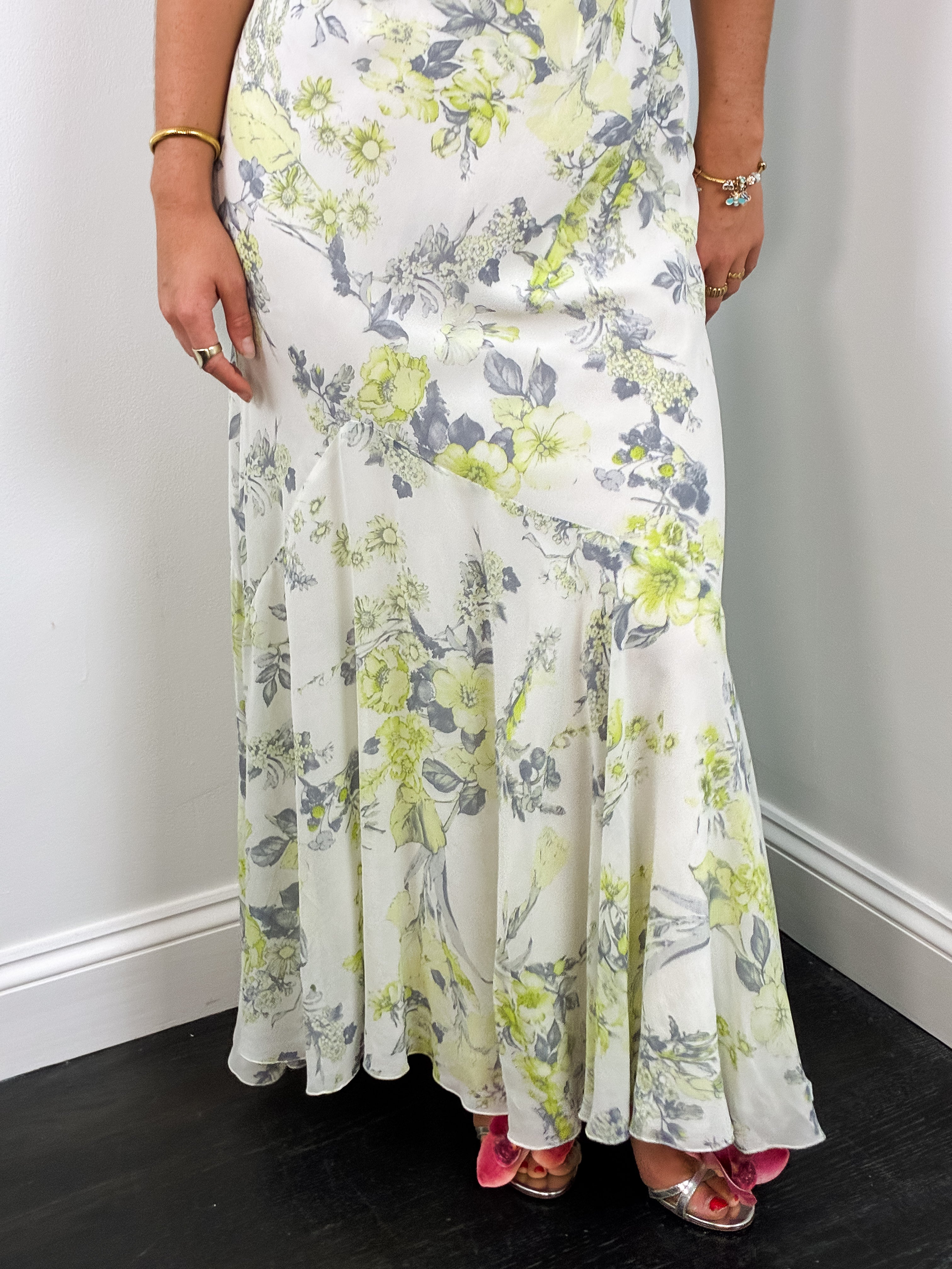 LIST Boutique 2000s White Floral Silk Cowl Neck Gown - S/M
