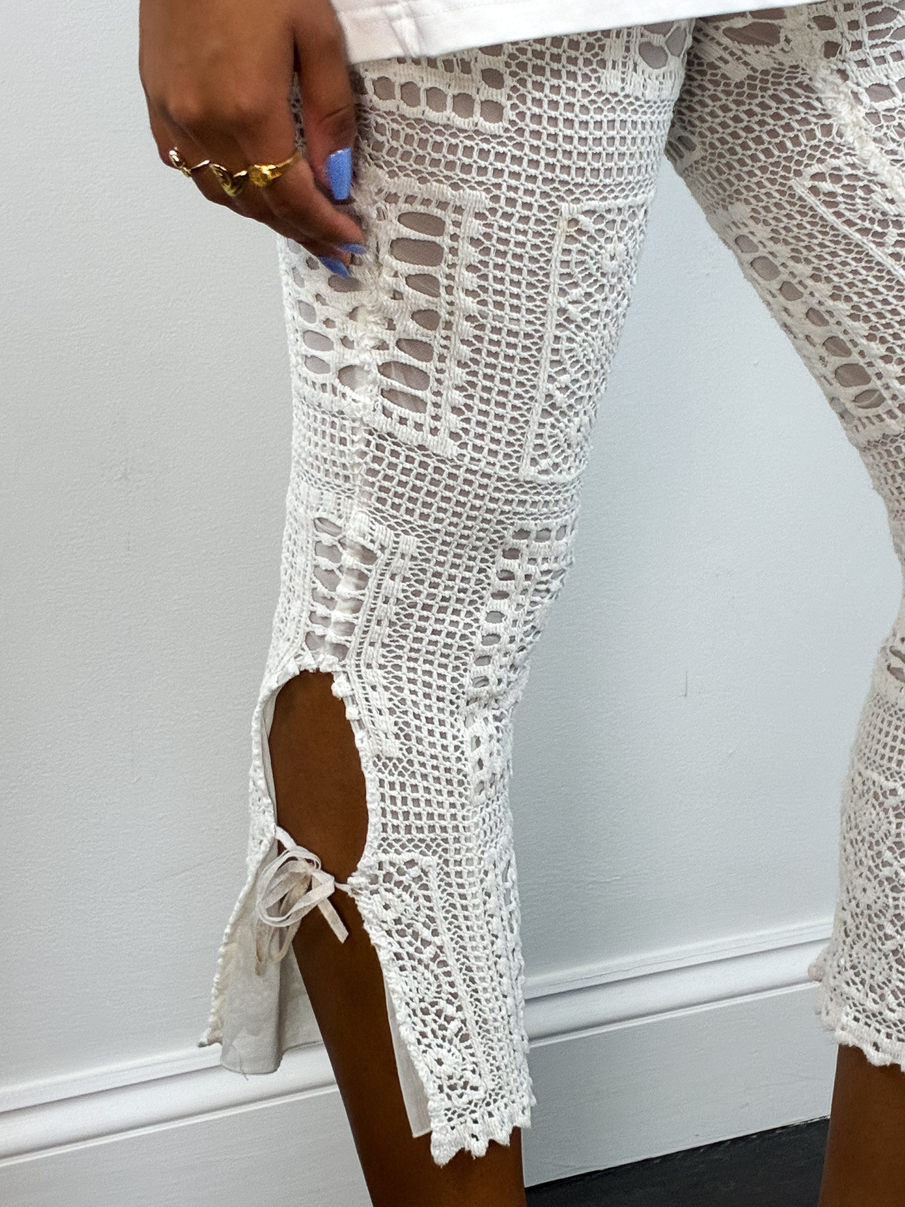Gianfranco Ferré Jeans 2000s White Crochet Capri Pants - XXS/XS