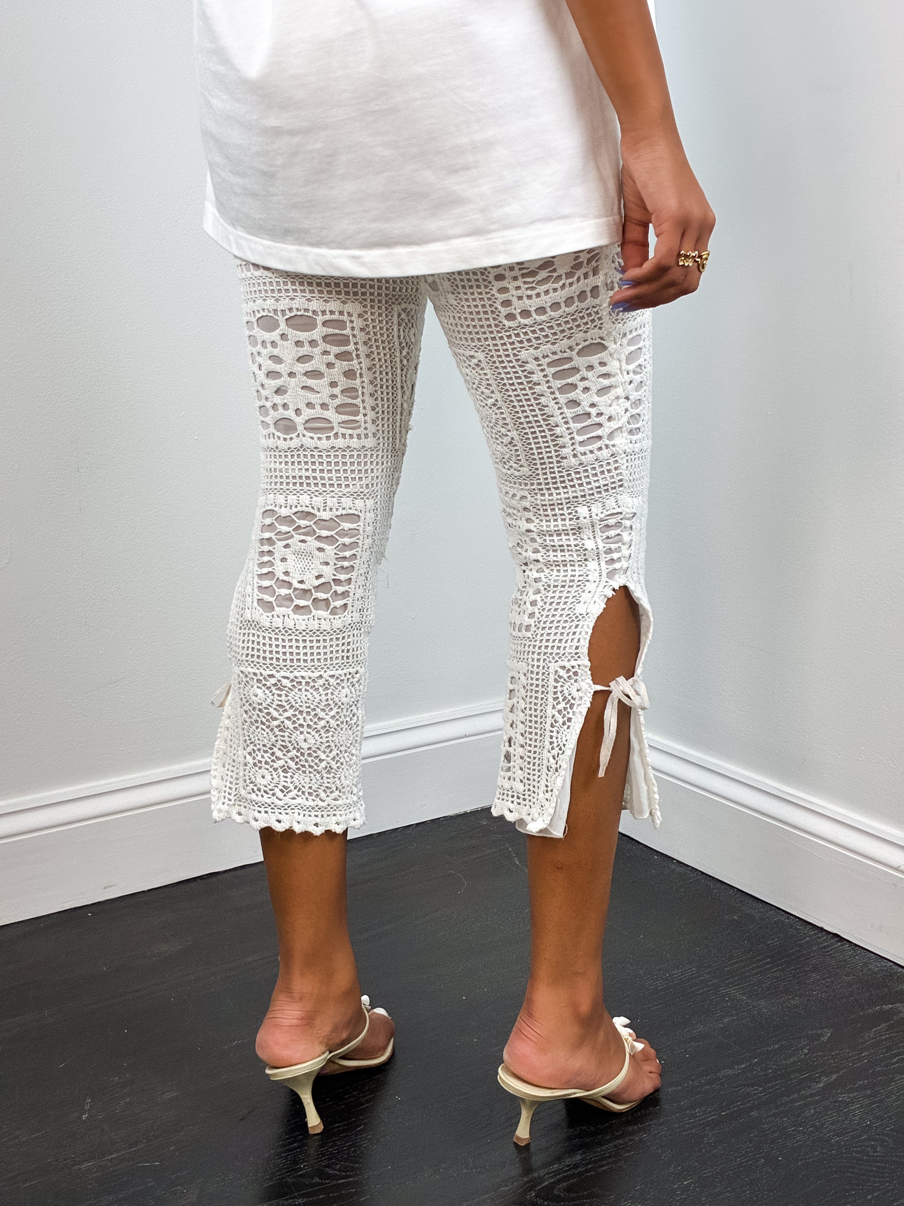Gianfranco Ferré Jeans 2000s White Crochet Capri Pants - XXS/XS