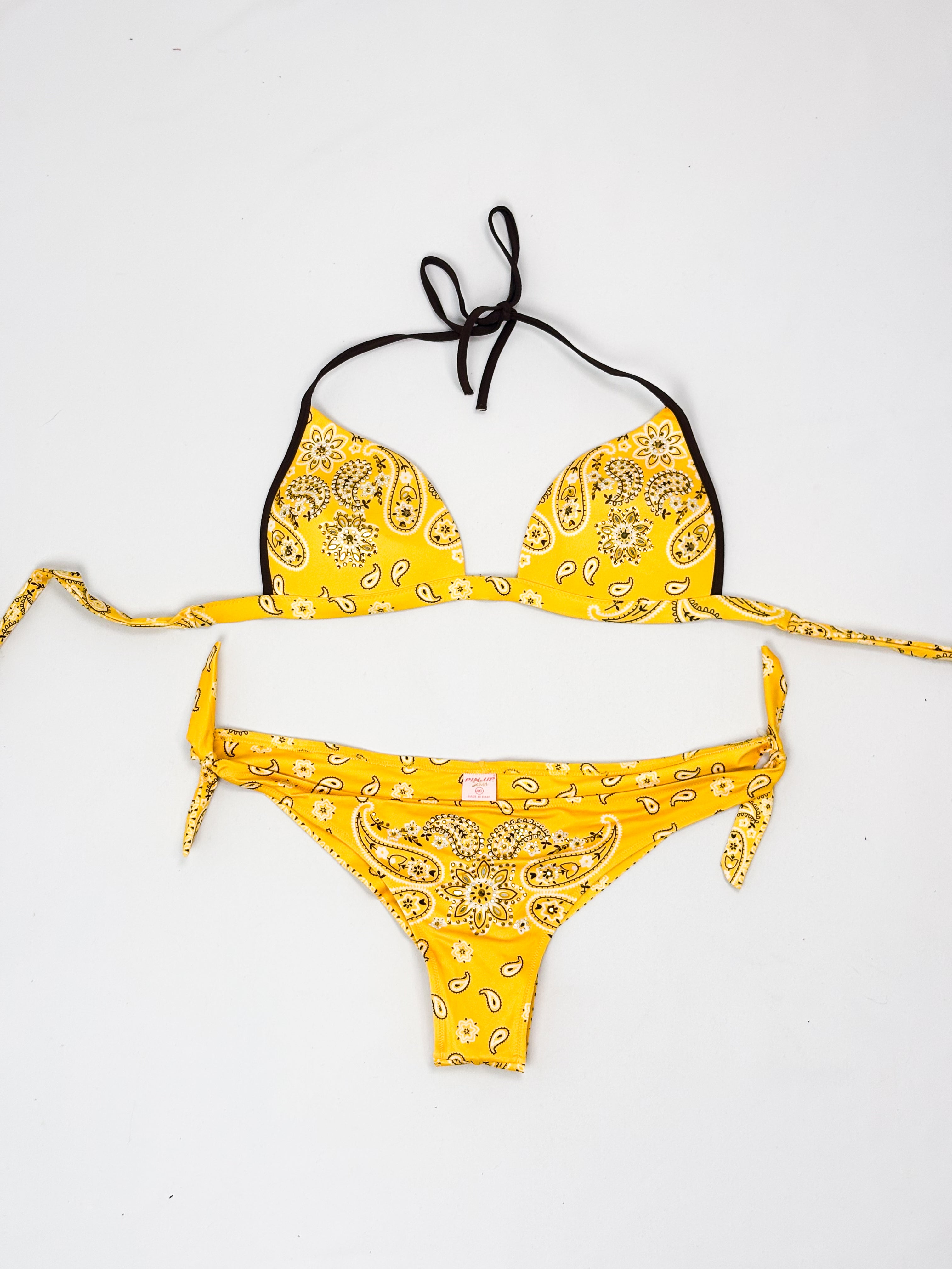 Pin-Up Stars 2000s Yellow Bandana Rhinestone Bikini - M/L