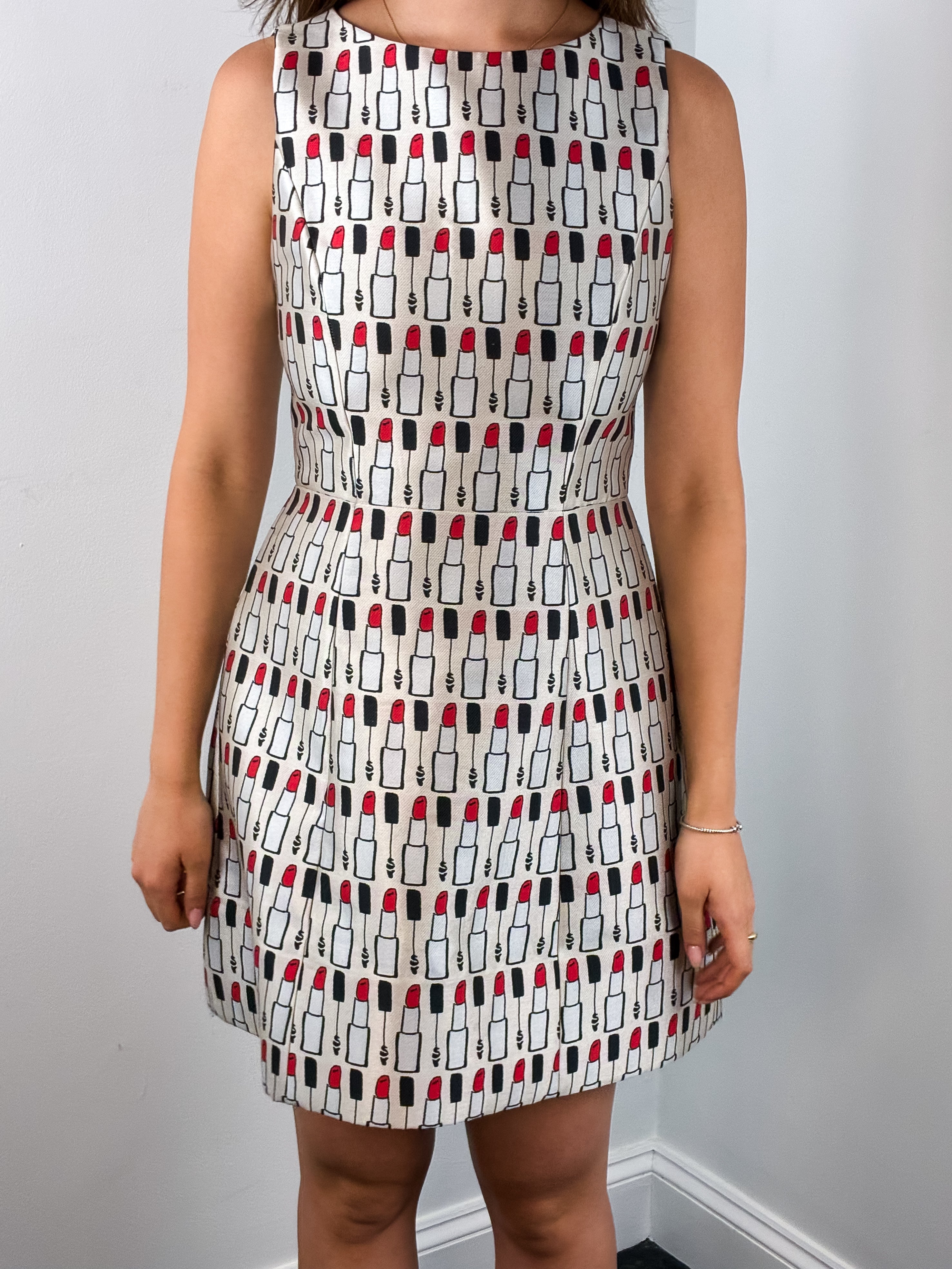 alice + olivia NWT Lipstick Print Jacquard Shift Dress - S