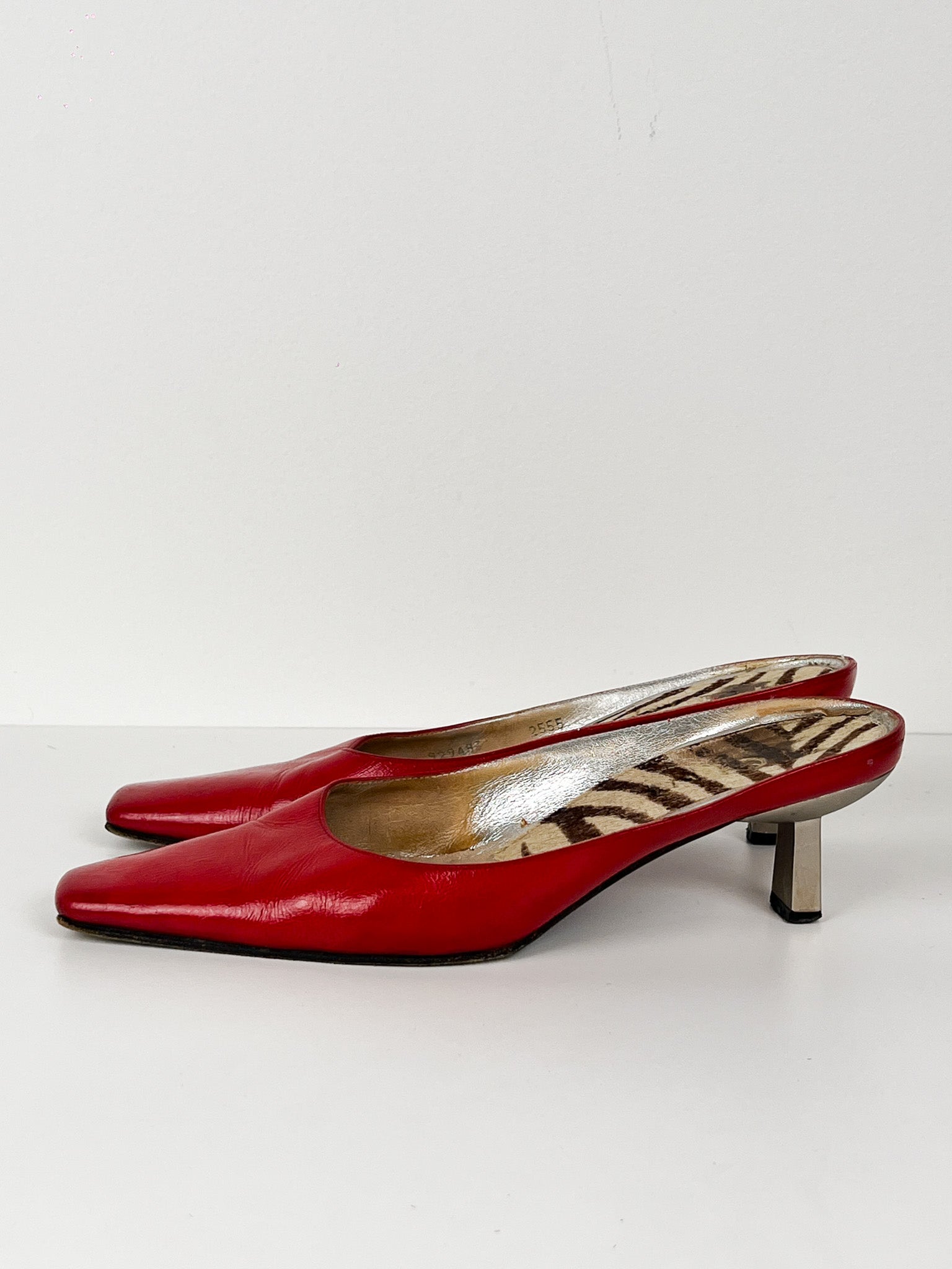 Vicini 2000s Red Leather Square Toe Kitten Heel Mules - EU 37