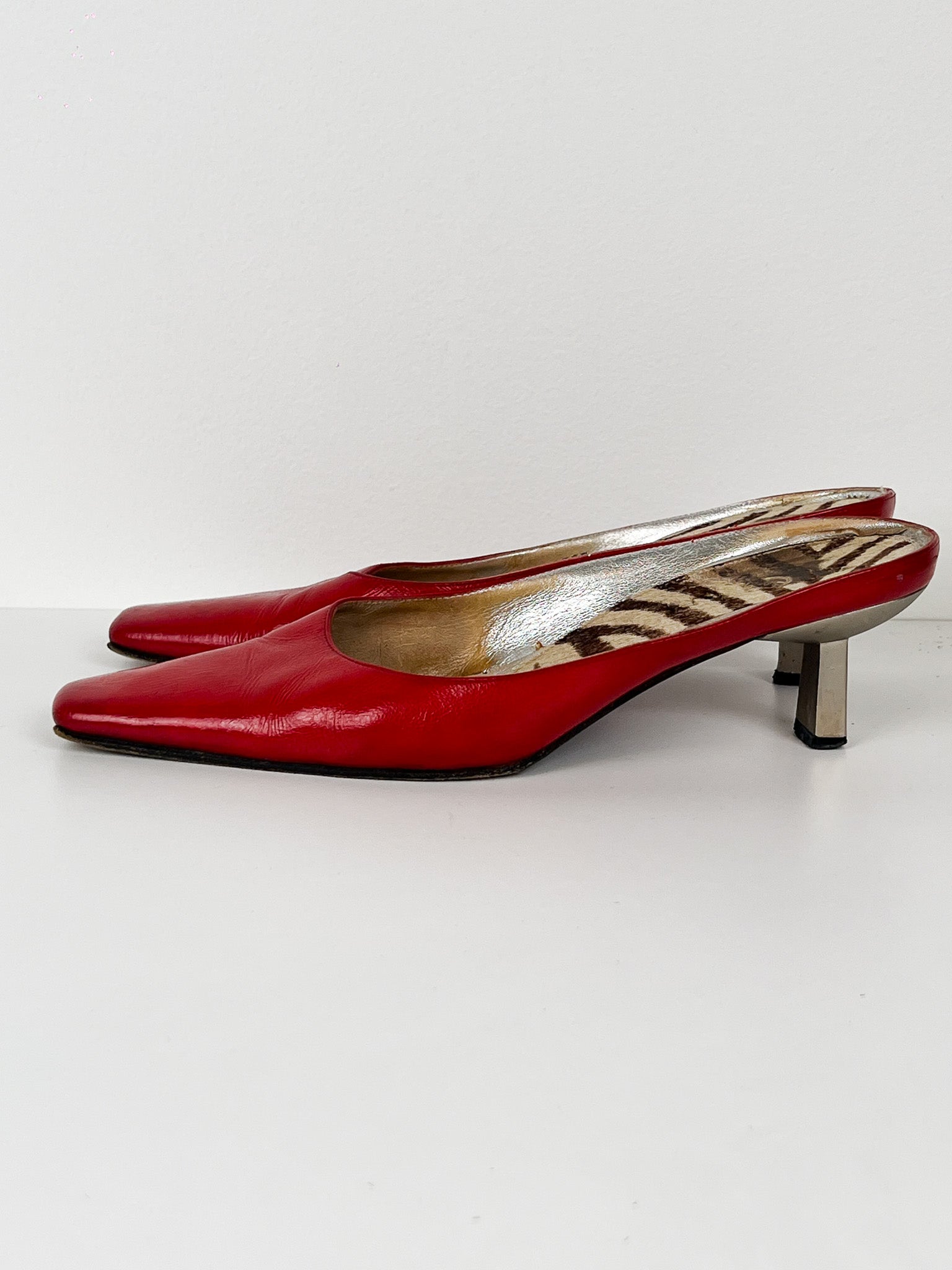 Vicini 2000s Red Leather Square Toe Kitten Heel Mules - EU 37