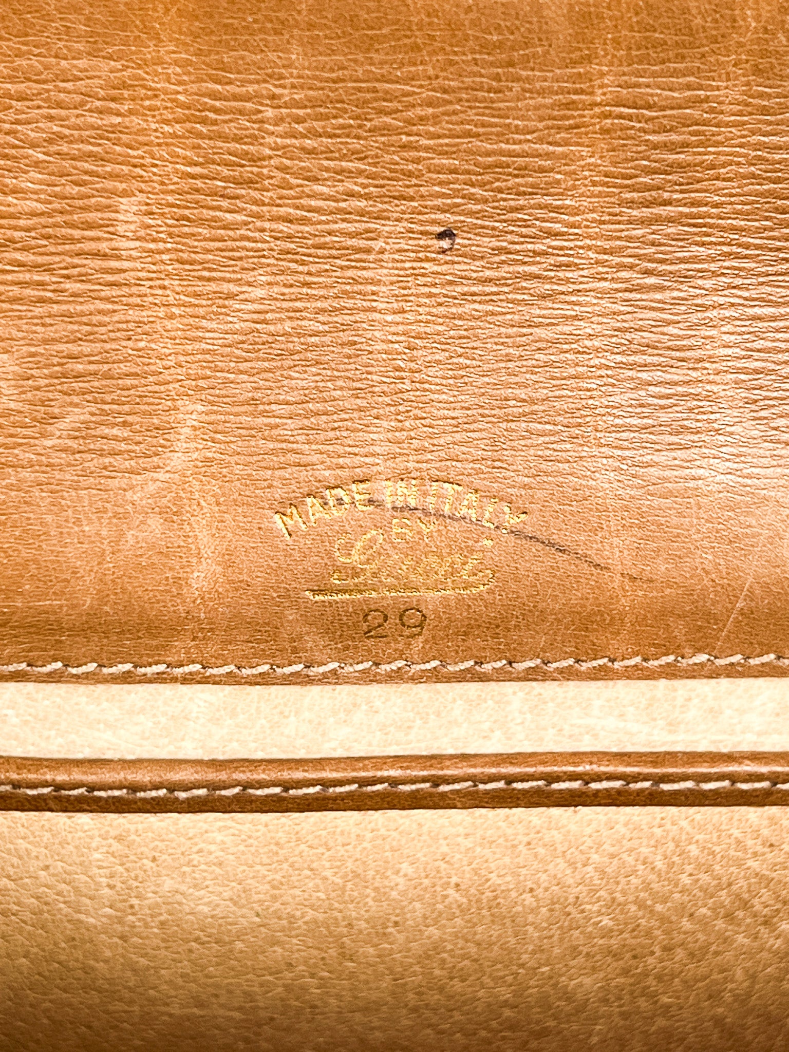 Gucci Tan Leather Envelope Clutch with Gold Ring Clasp