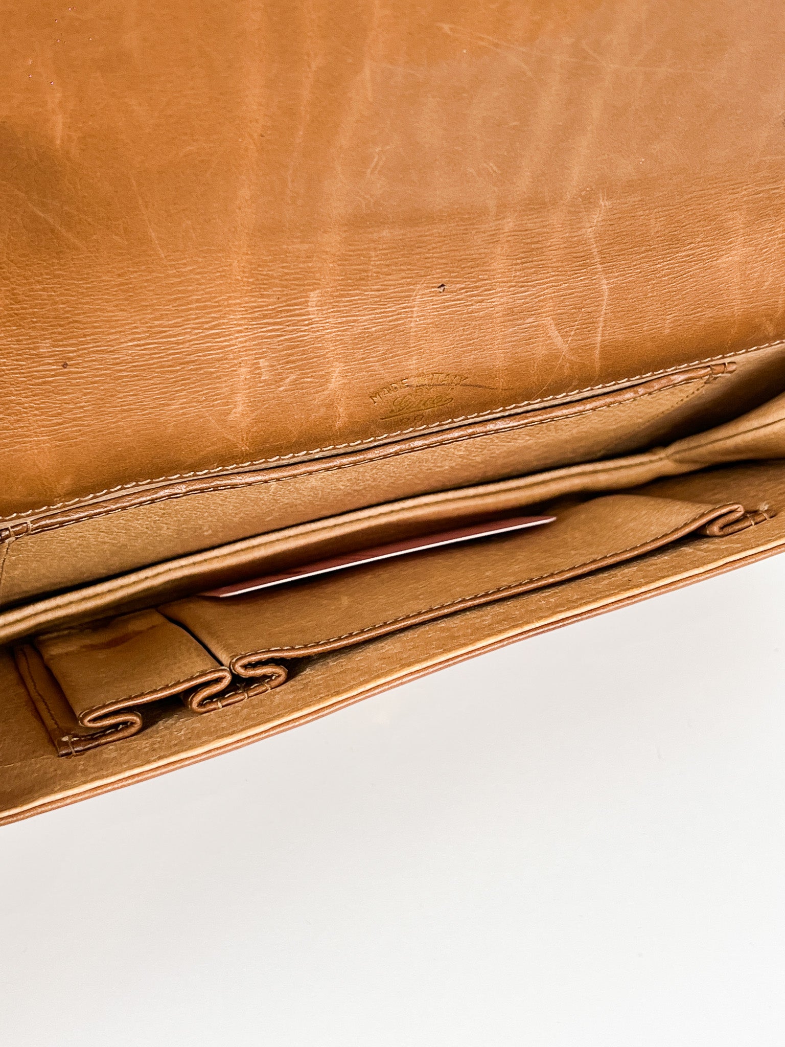 Gucci Tan Leather Envelope Clutch with Gold Ring Clasp